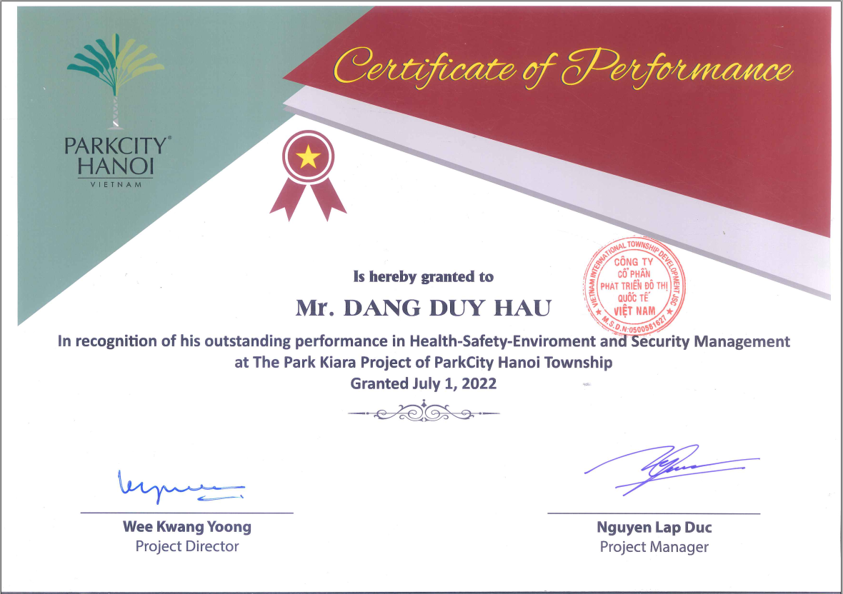 Giấy khen đồng chí Hậu được CĐT khen tặng