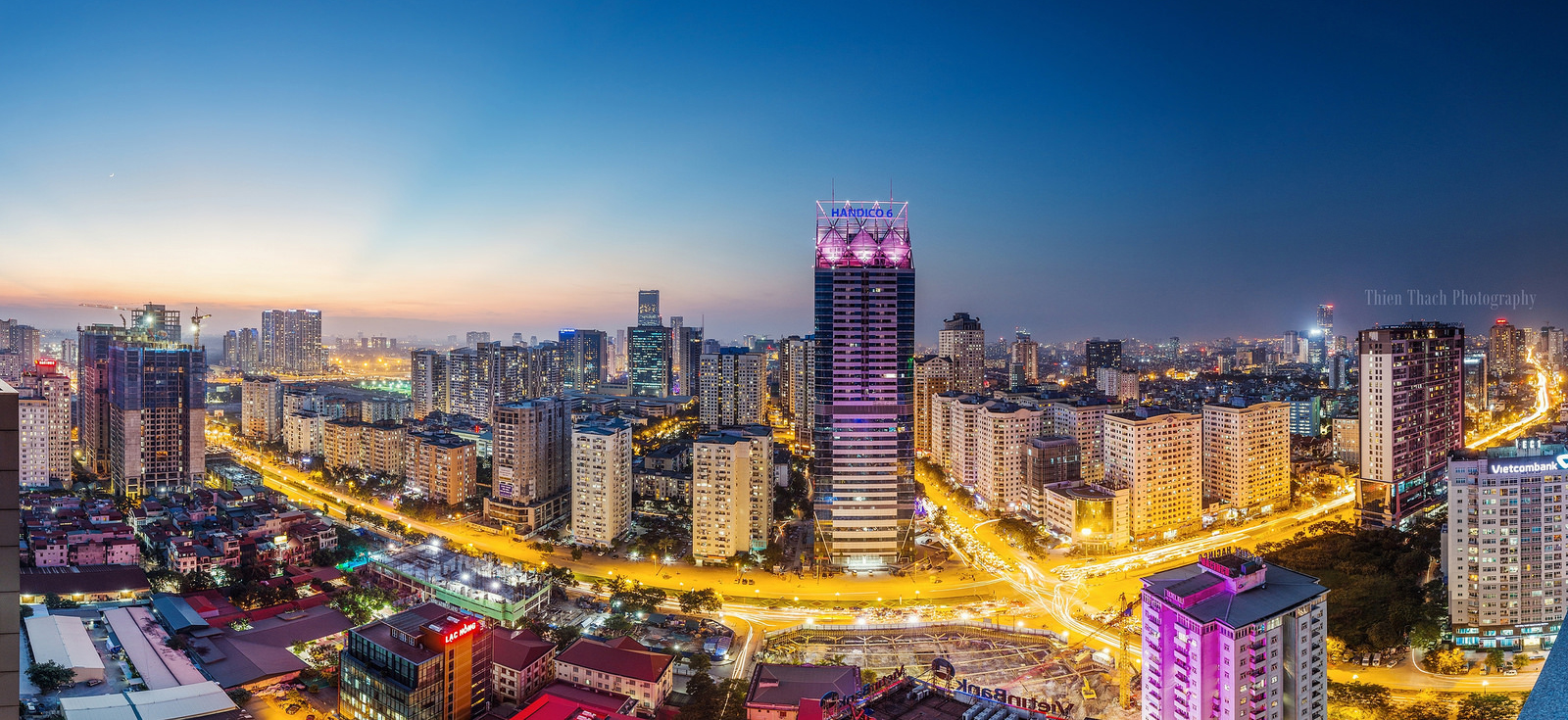 DIAMOND FLOWER BUILDING